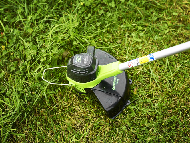 защитный кожух и ограничительная скоба триммеа Гринворкс.jpg