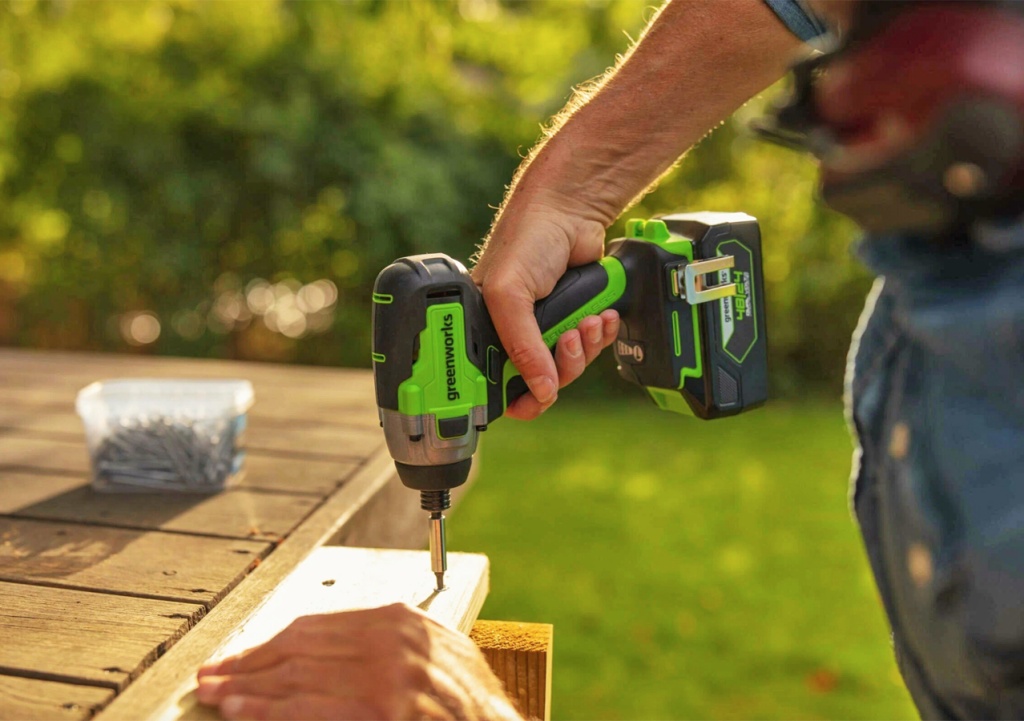 3802807 Винтоверт ударный 300Нм 8.jpg