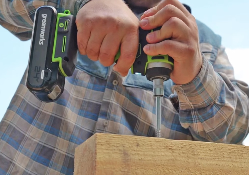 3803607 Гайковёрт 200Нм ударный 3.jpg