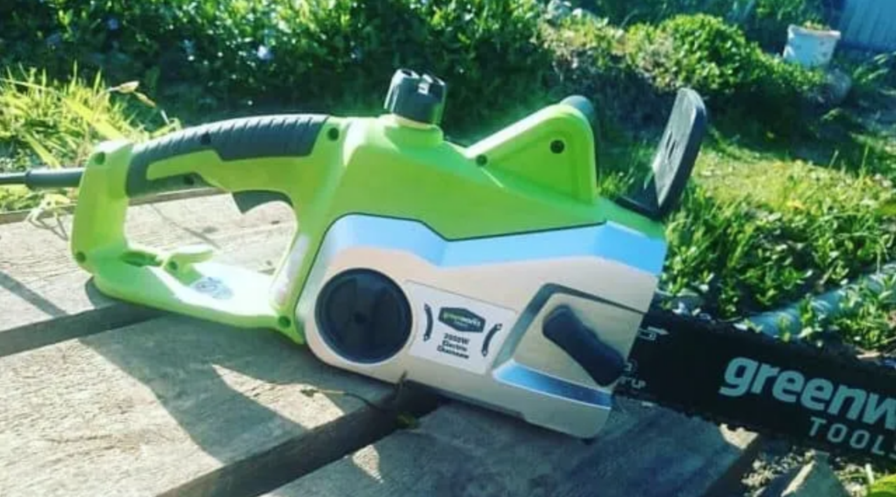 Пила электрическая цепная Greenworks 45 см 2000W GCS2046 20037