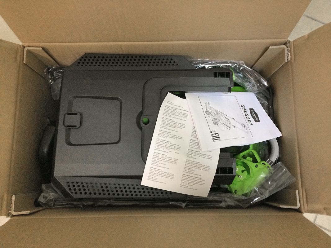 Газонокосилка электрическая Greenworks 33 см 1200W