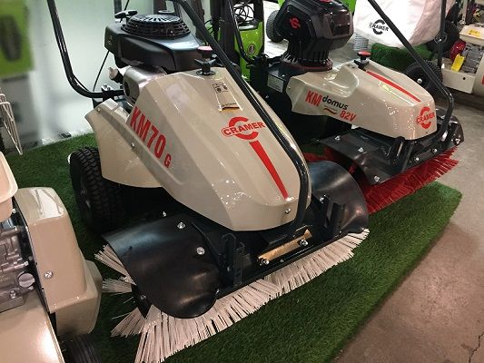 Аккумуляторная подметальная машина Cramer KM domus 82V, без АКБ и ЗУ